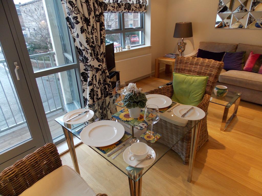 Violet Bank Apartment New Town เอดินบะระ ภายนอก รูปภาพ
